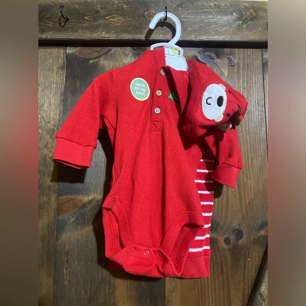 NWT Little Me Baby Bear Hooded Christmas Outfit, size 3 months, smoke free home